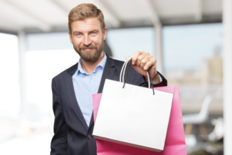 Benefits of Buying Paper Bags Wholesale for Retail Businesses