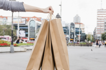 Custom Paper Bags: Why Custom Paper Bags Are Better Than Plastic Bags